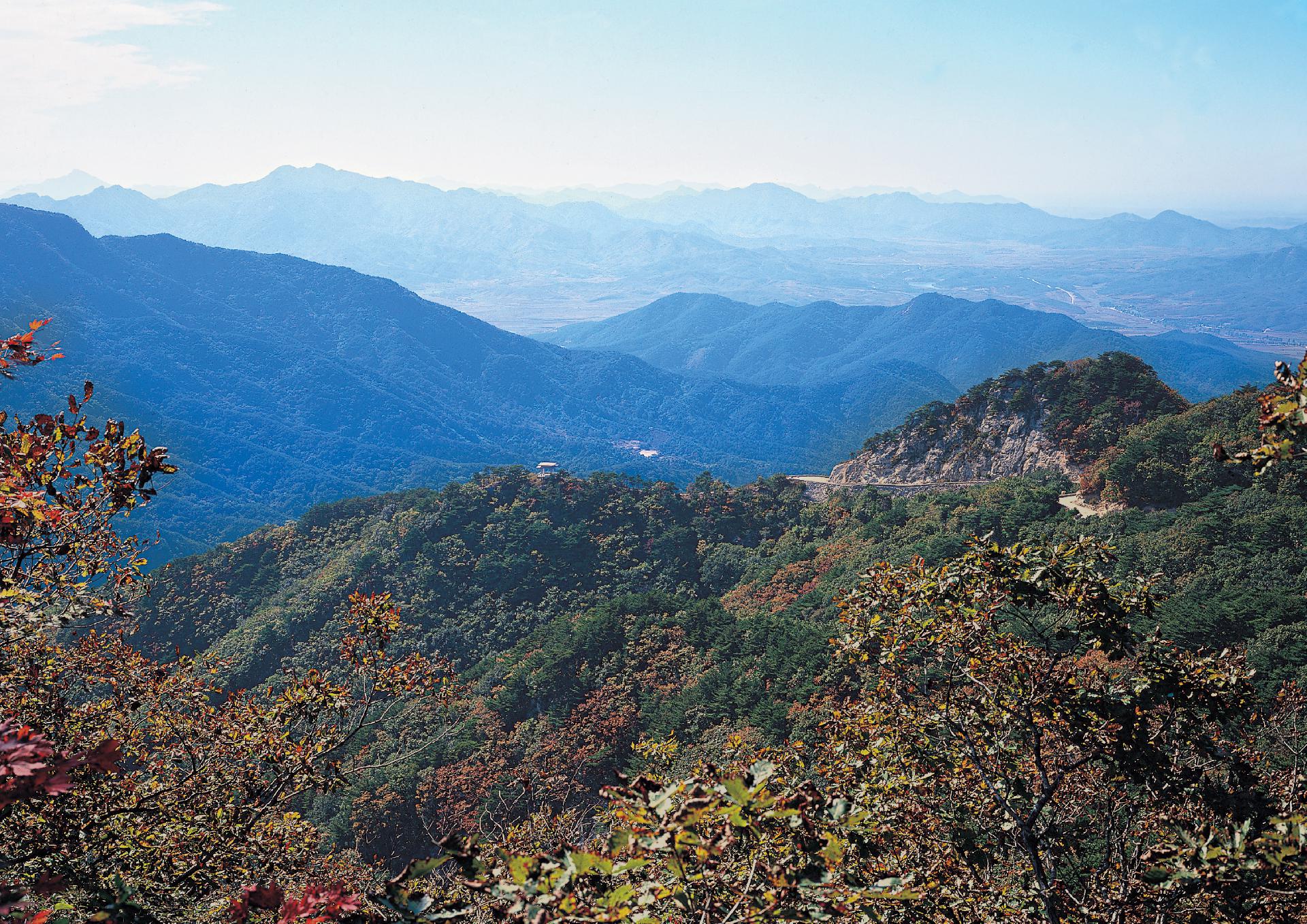 Ridge of Mt Kuwol commanding Somun Pavilion