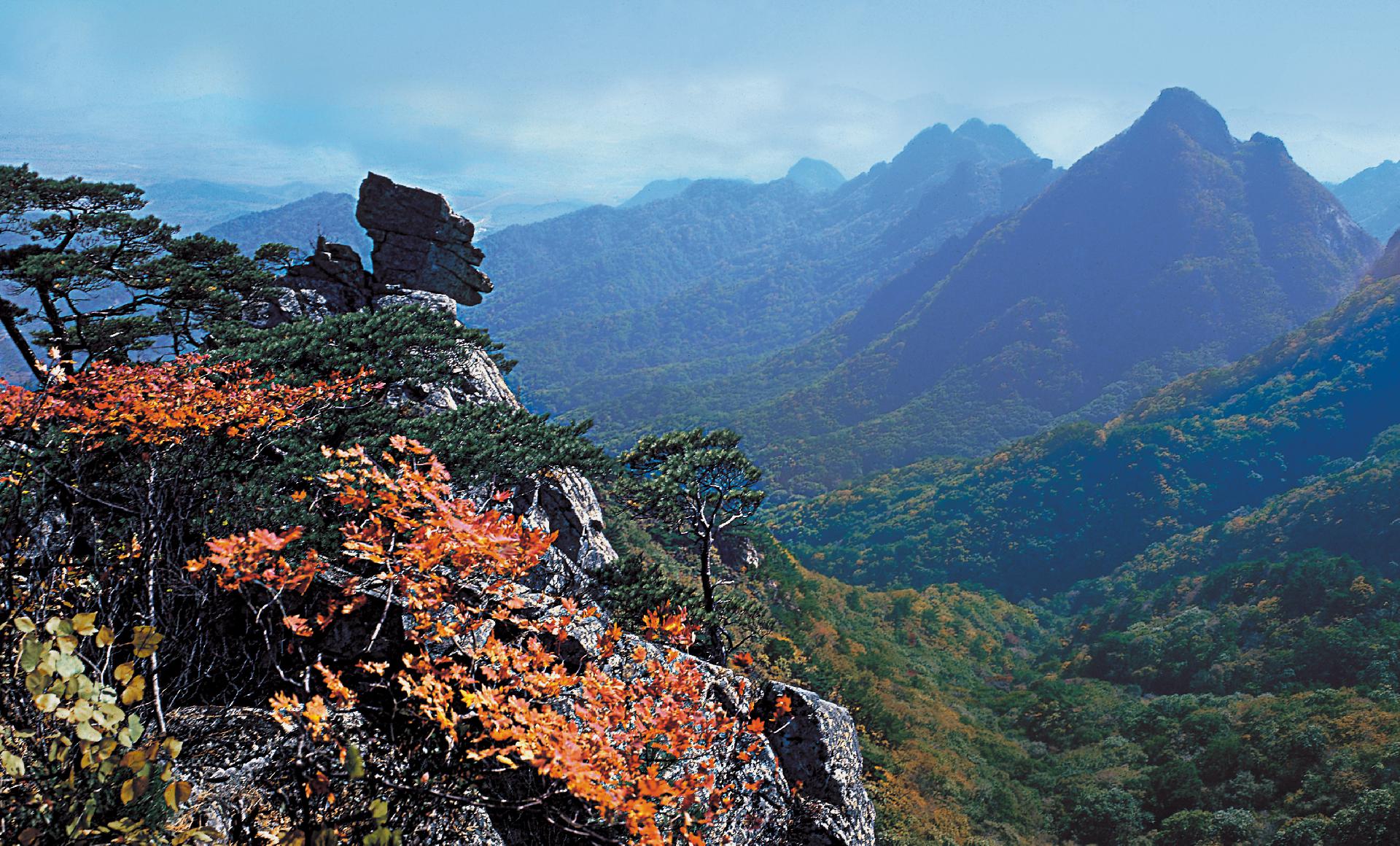 Fantastic Rock of Tak Peak