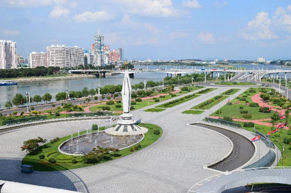Symbolic Tower of the Sci-Tech Complex