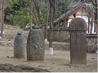 Dagoba in Anguk Temple